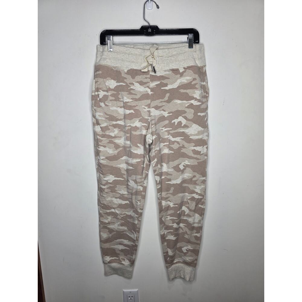 Athleta tan camo camouflage balance jogger pants - large - athleisure